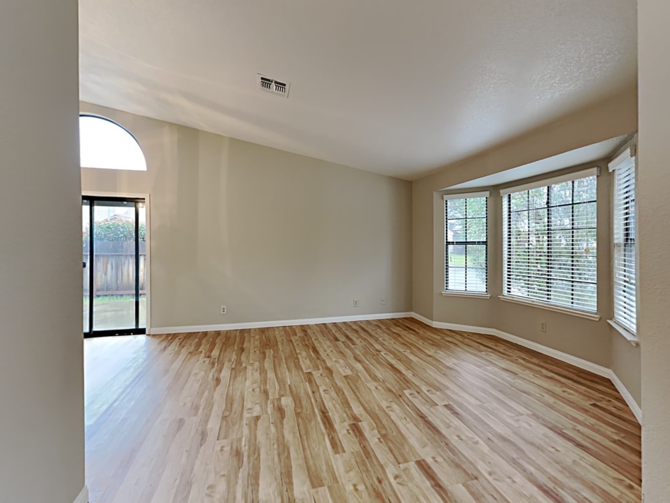 8821 Somershire Way photo 4