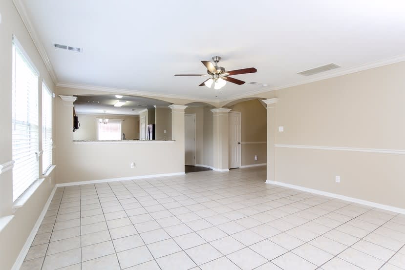 21346 Hadrian Dr photo 5