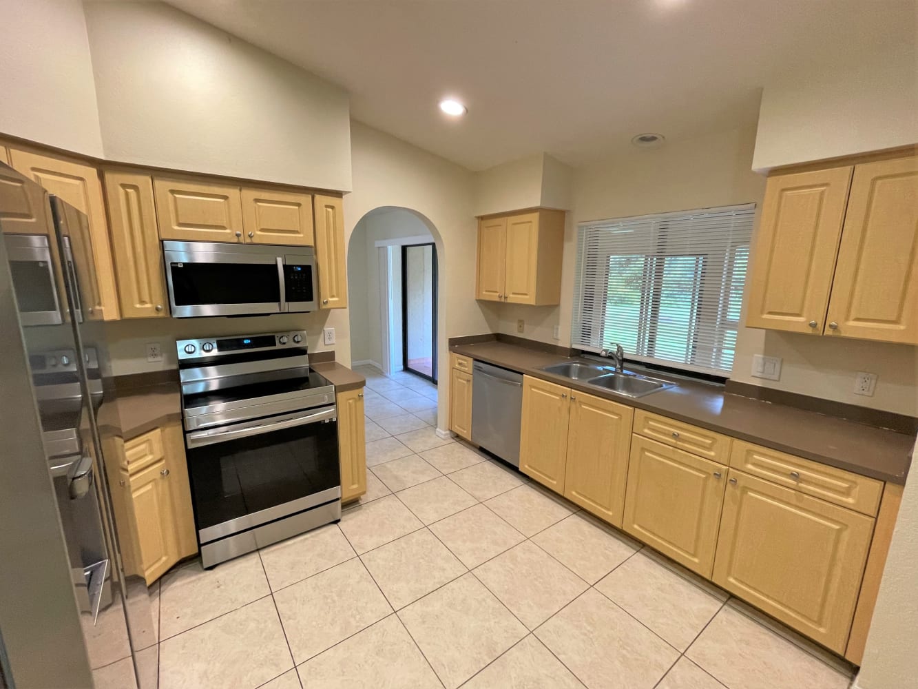 21370 Grayton Ter photo 5