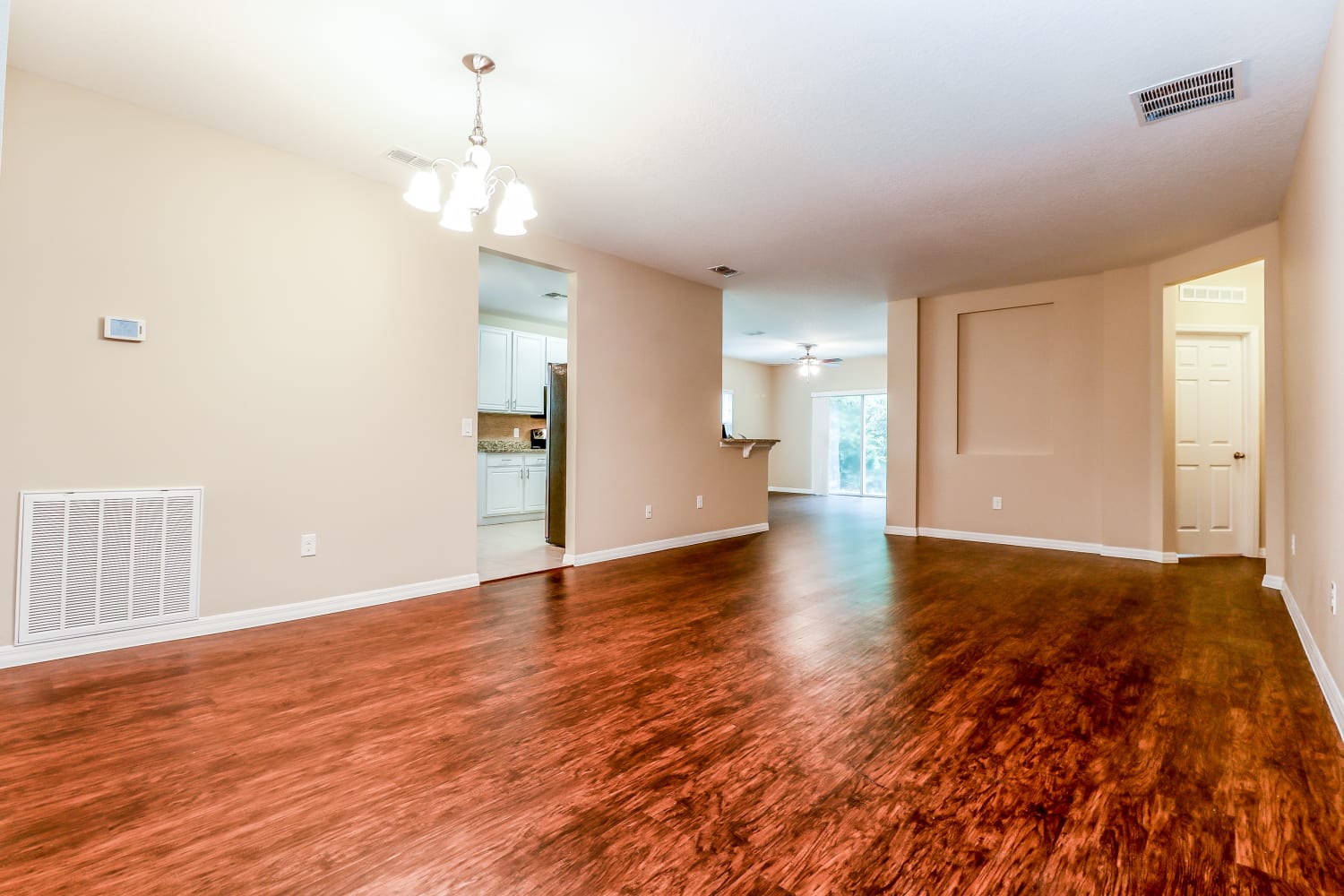 2182 Deborah Dr photo 3