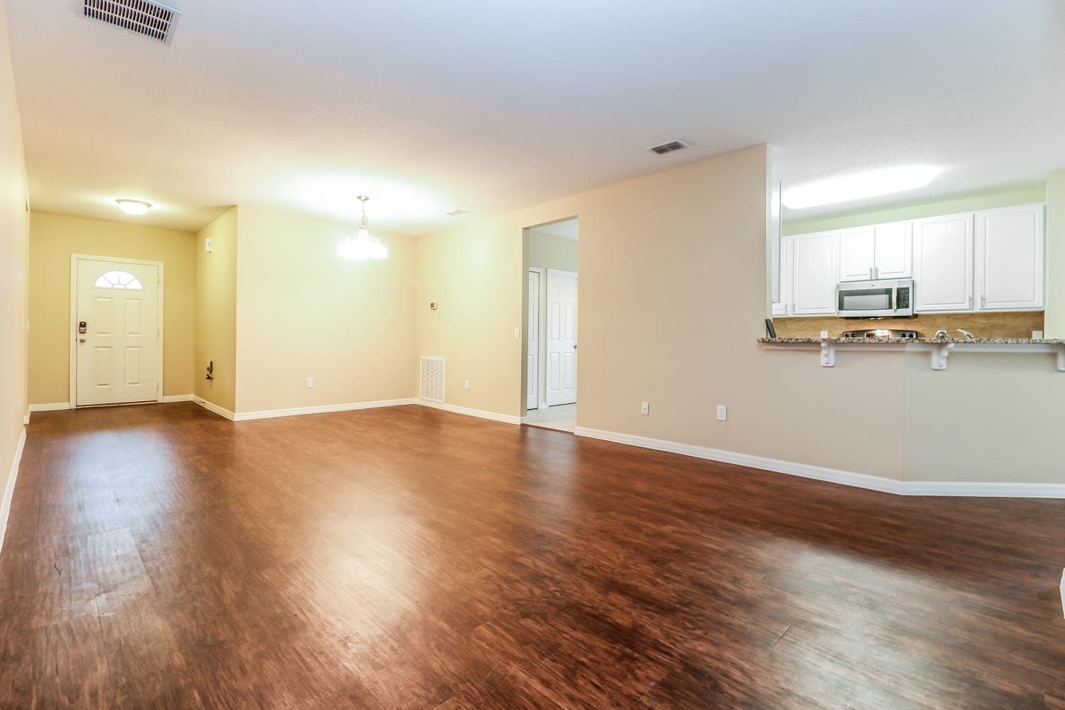 2182 Deborah Dr photo 4