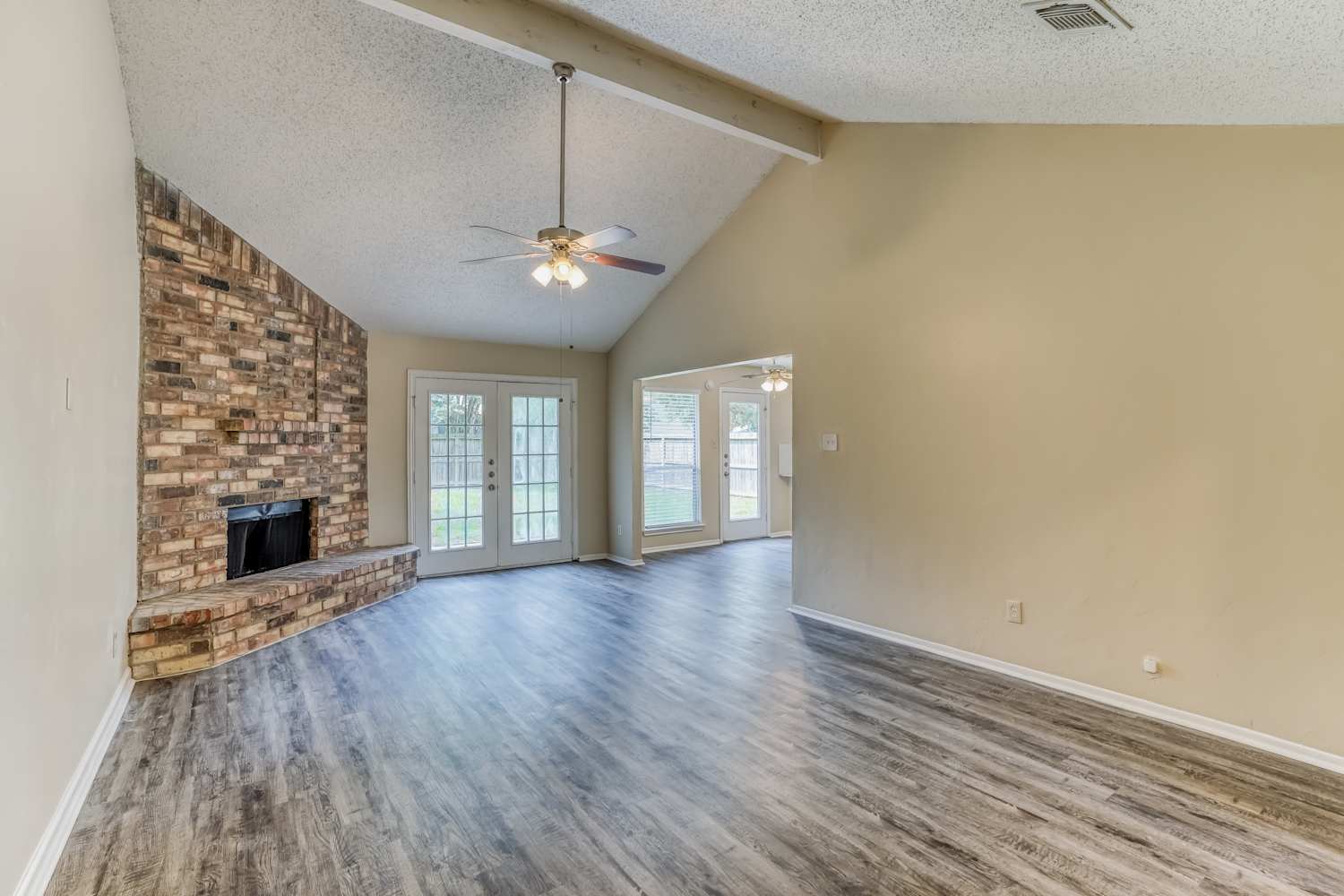22006 Castle Springs Dr photo 4