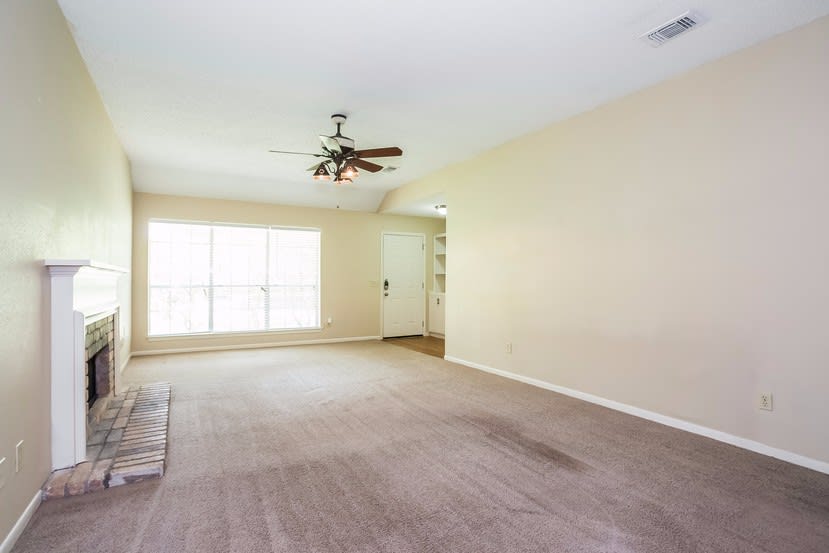 22614 Powell House Ln photo 4
