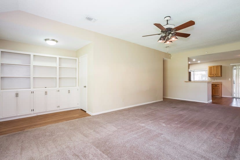 22614 Powell House Ln photo 5