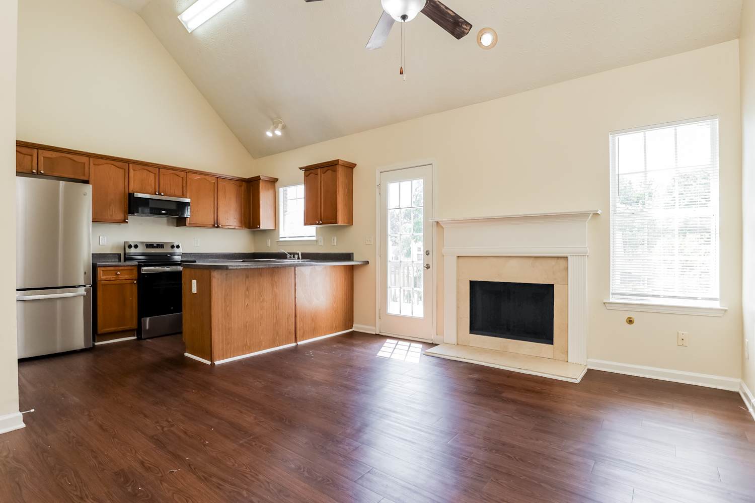 434 Limerick Way photo 4