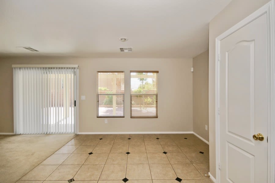2621 Cedar Bird Dr photo 4