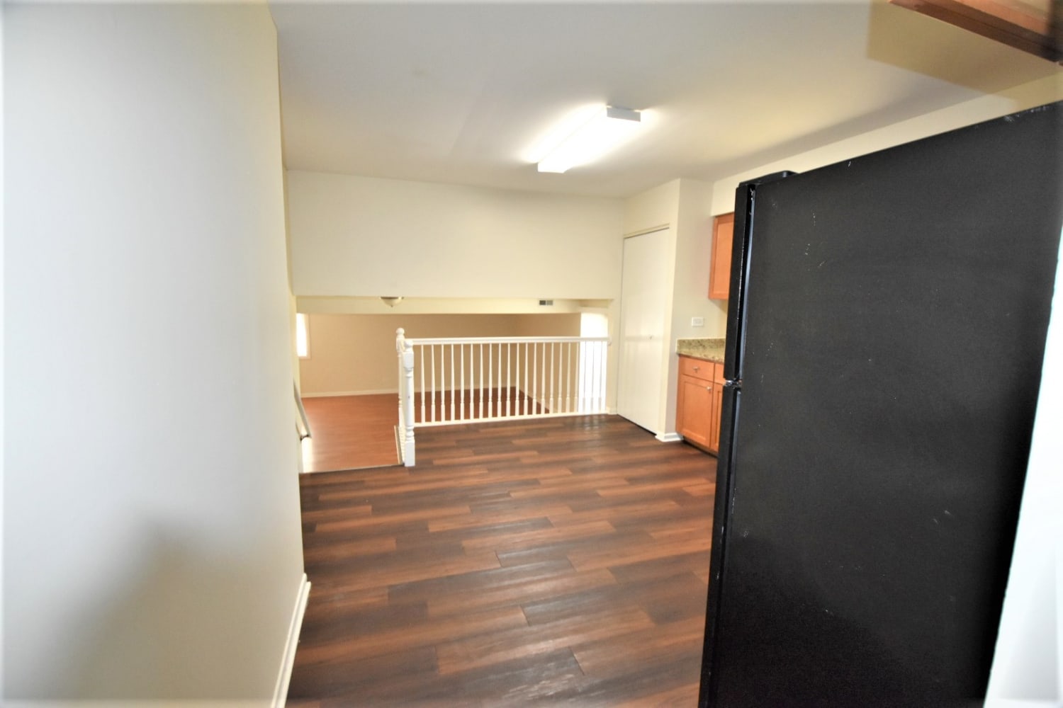 22830 Lakeshore Dr photo 3