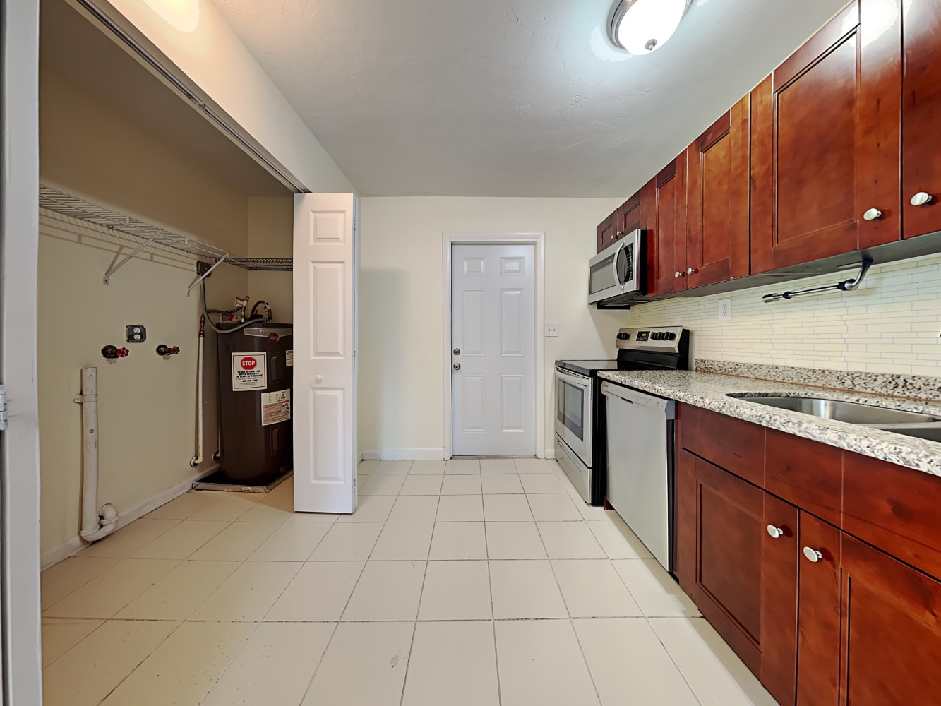 2336 Cypress Rd photo 5