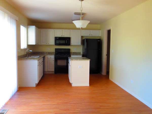 2409 Twin Fountain Ct photo 3