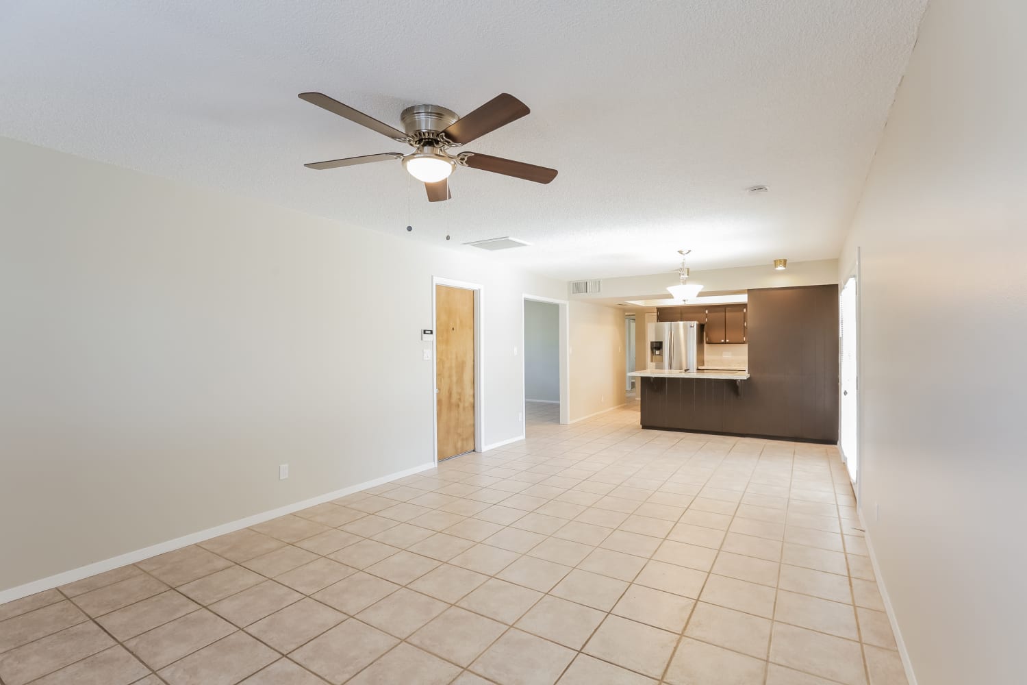 617 E La Jolla Drive photo 5