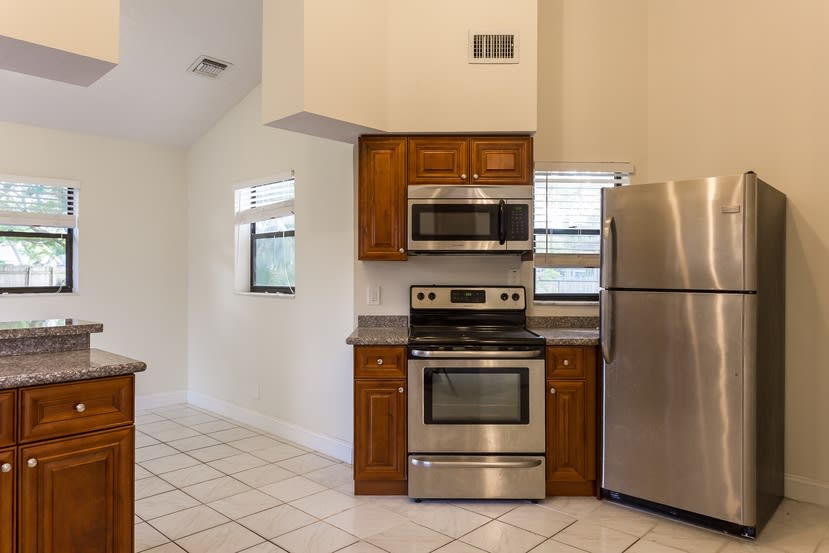 244 Natchez Ct photo 5