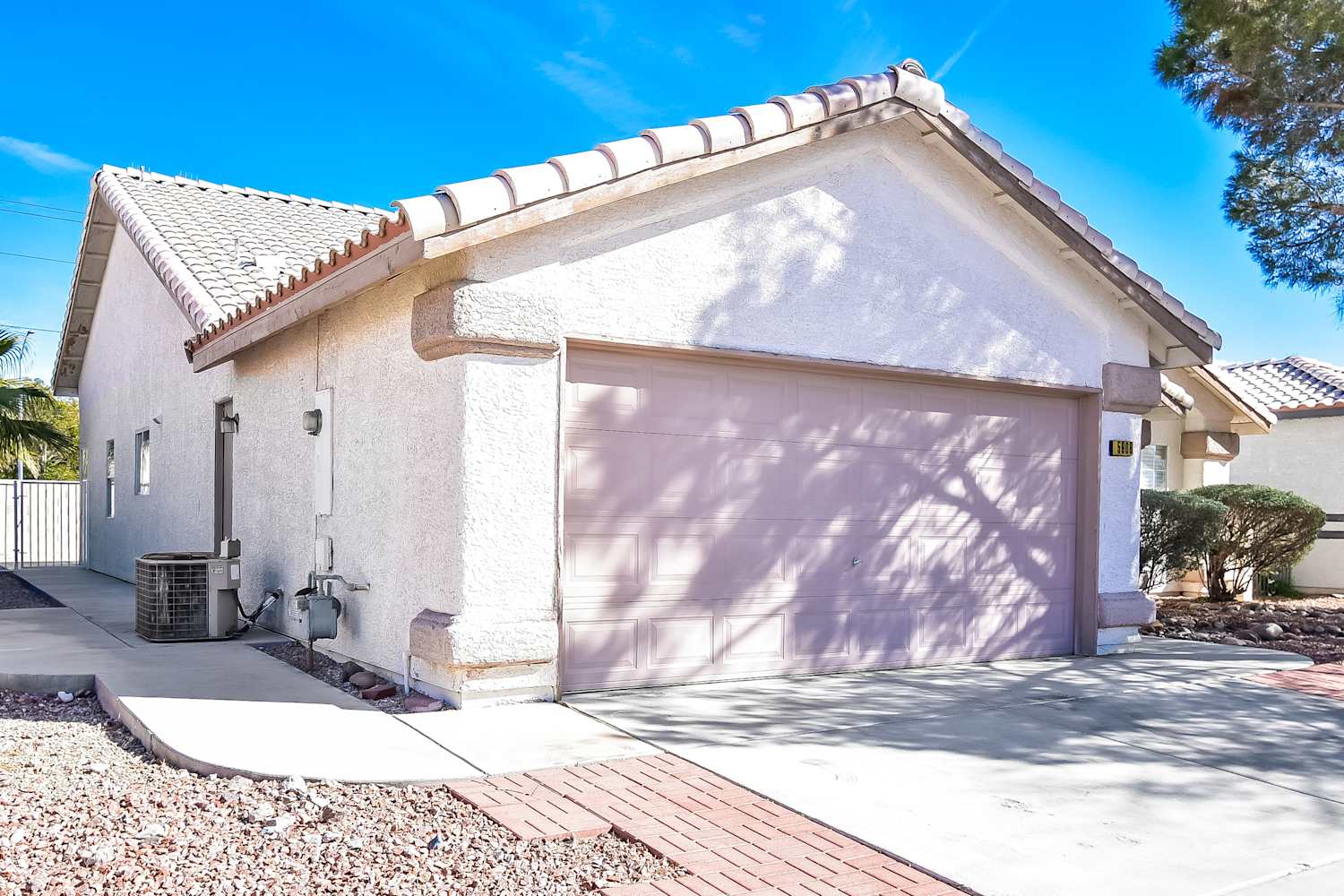 5908 Kane Holly St photo 3