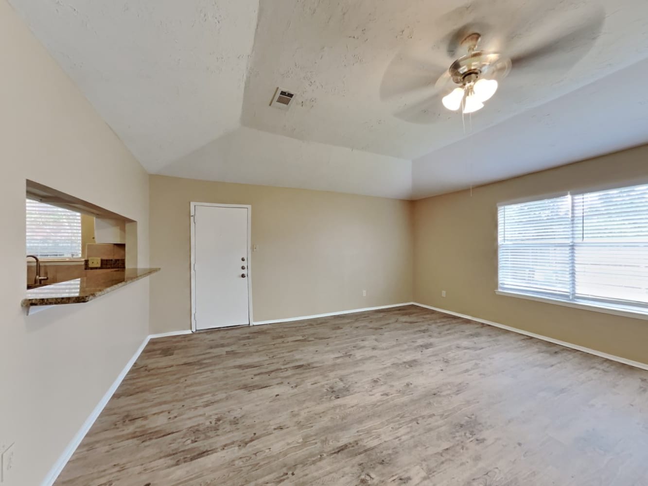 2818 Mayflower Landing Ct photo 5