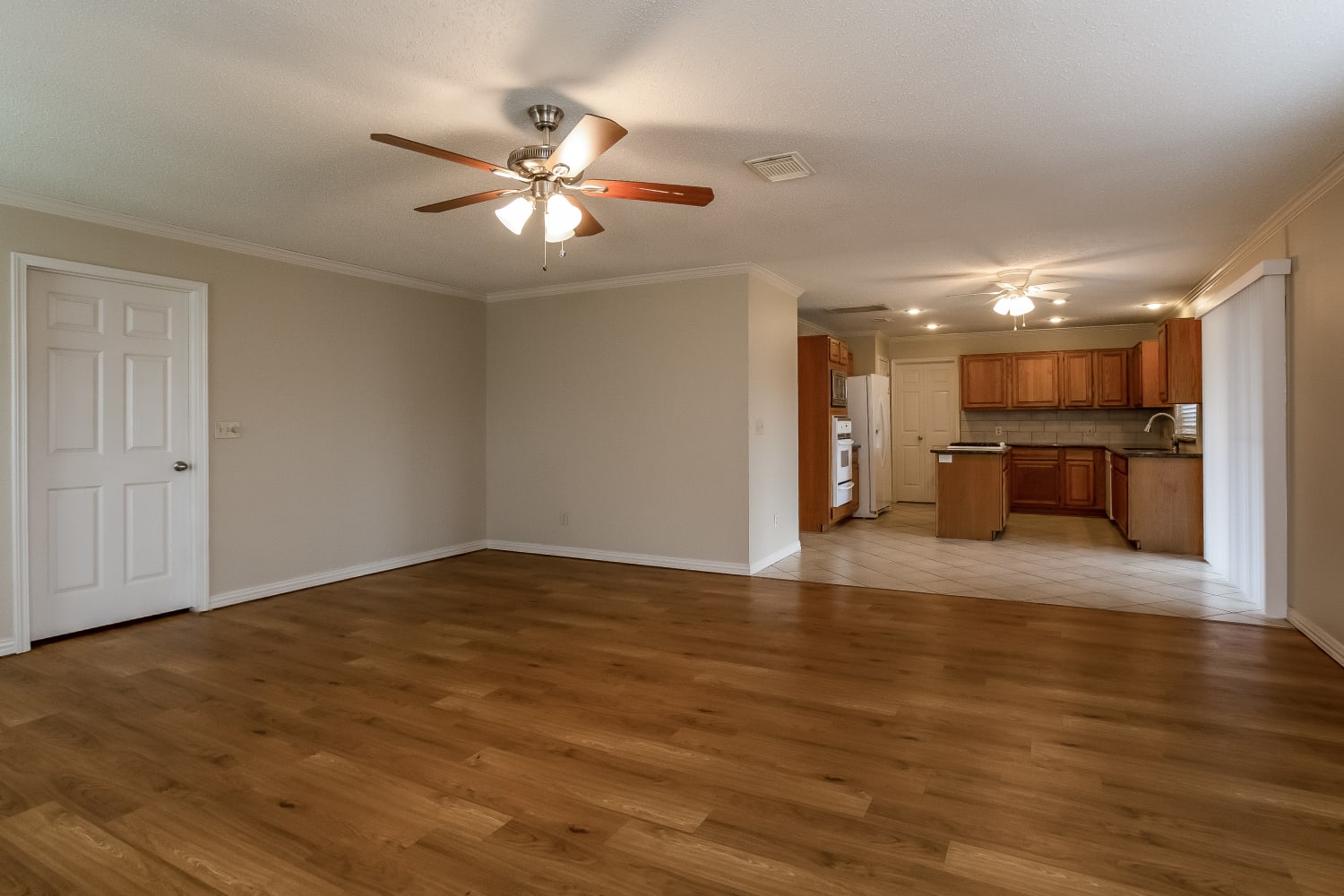 2818 Sea Ledge Dr photo 5