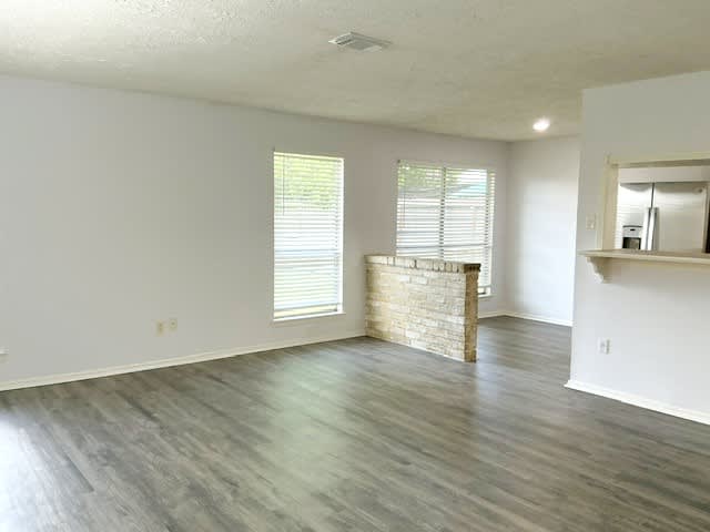 2835 Pilgrims Point Dr photo 4