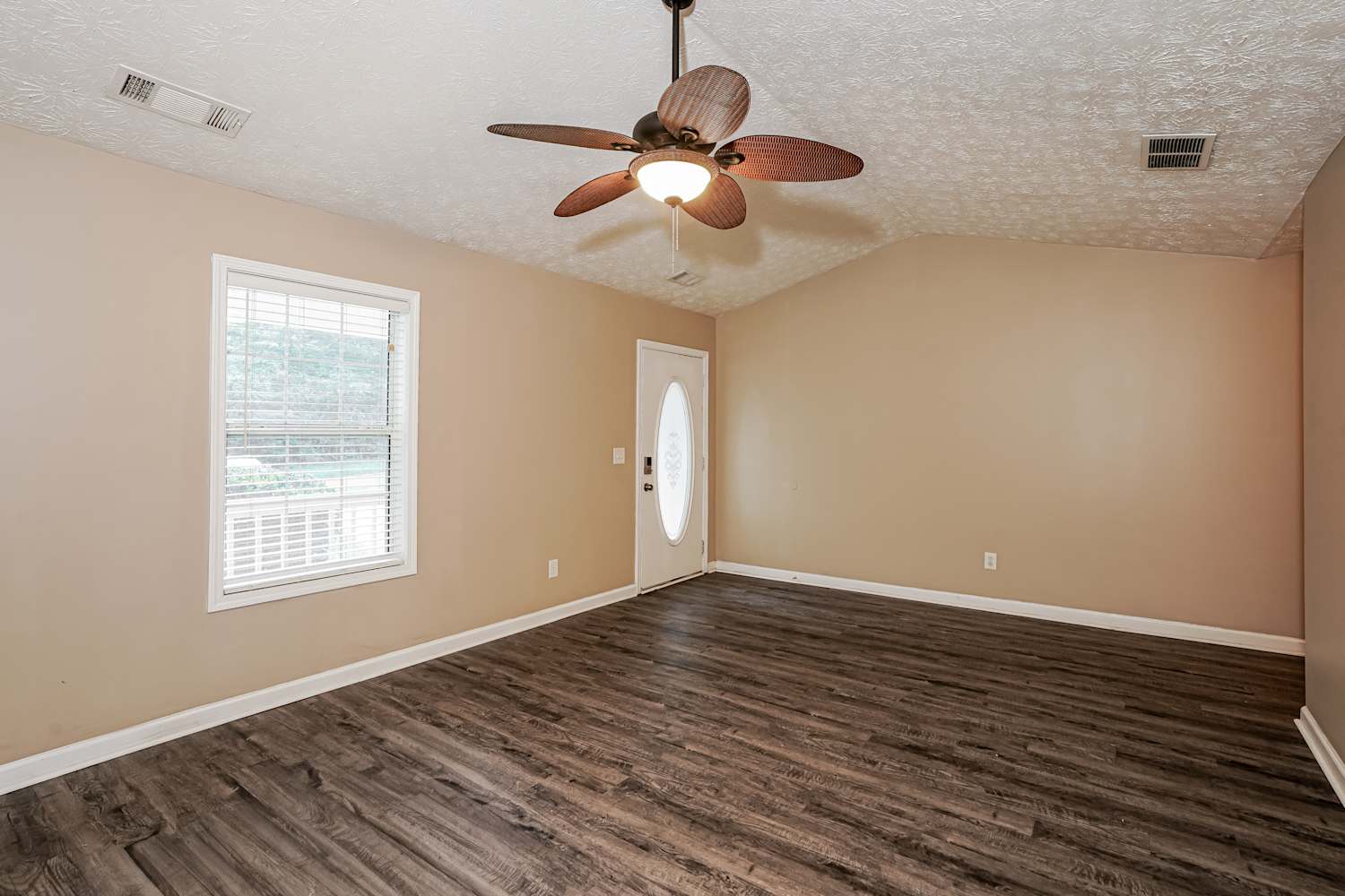 85 Pebble Ridge Dr photo 4