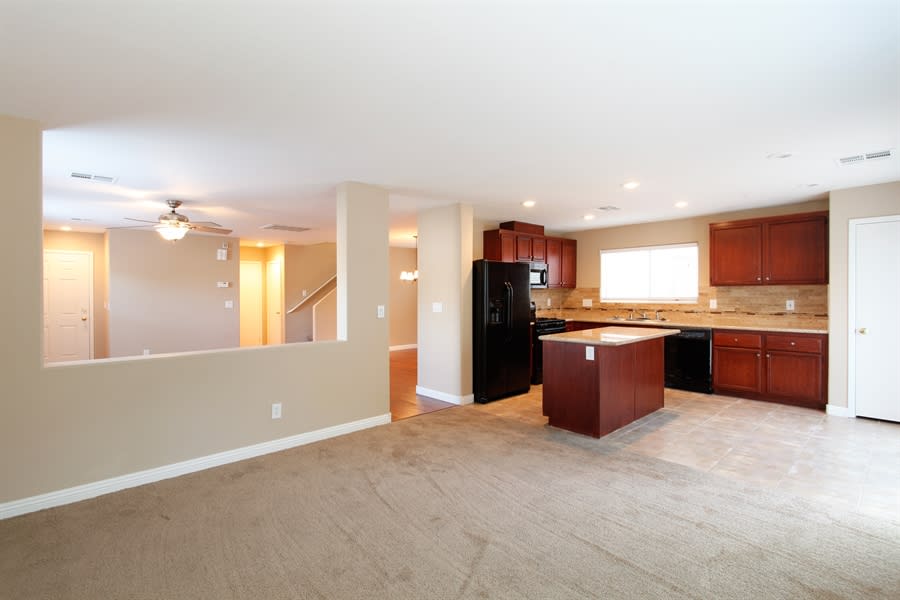 5000 Diamond Ranch Ave photo 4