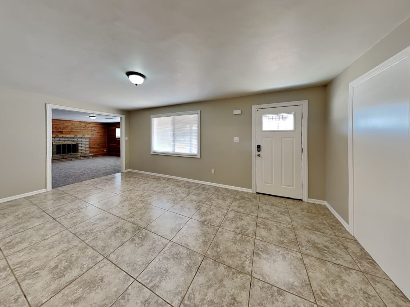 3814 W Vista Ave photo 3