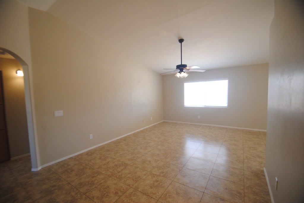 1667 S Stetson Ct photo 3
