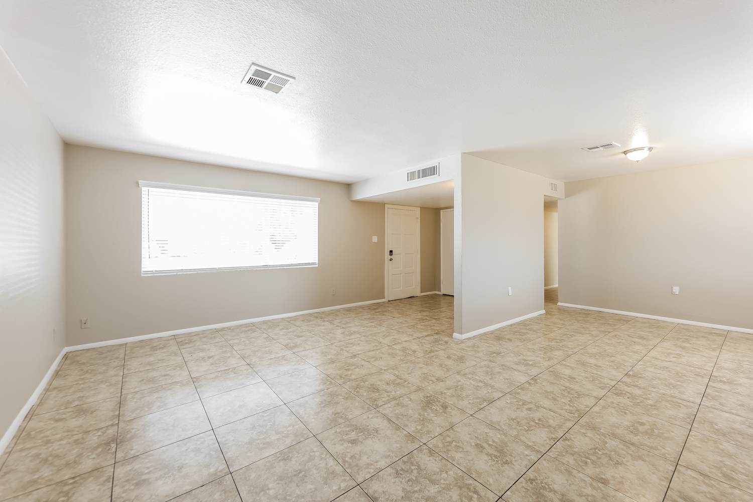 6231 W Georgia Ave photo 4