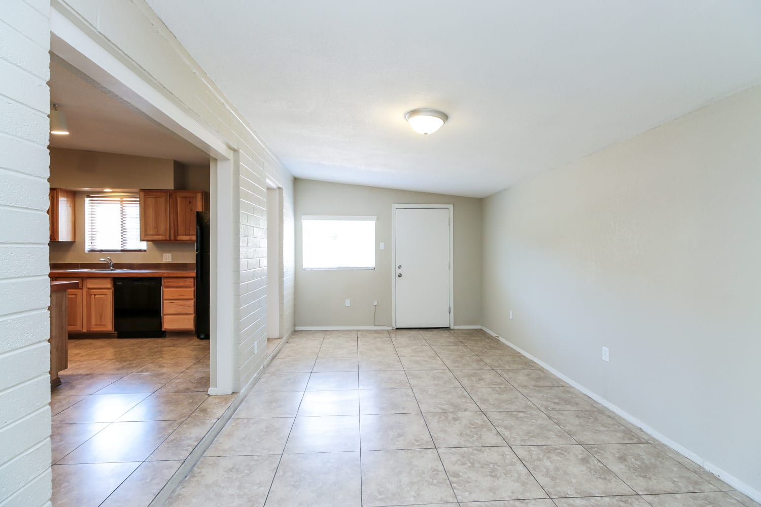 1147 W Frito Ave photo 2