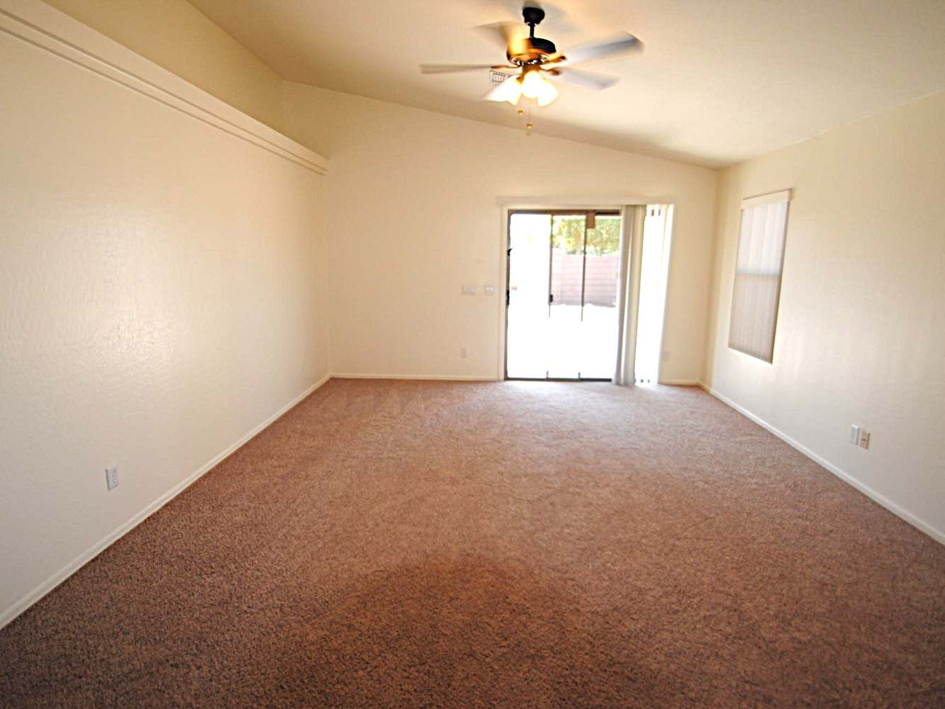 12575 W Lisbon Ln photo 5