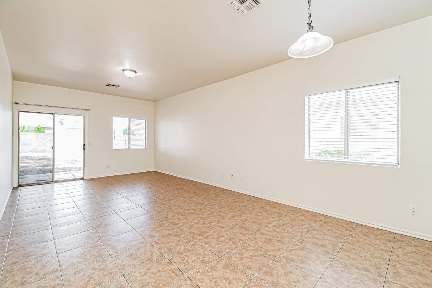 934 E Silversmith Trl photo 5