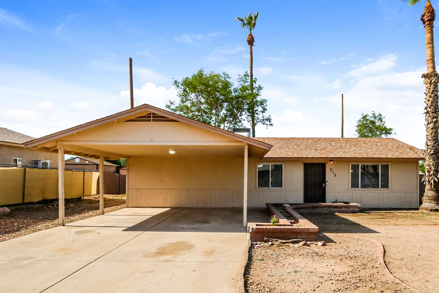 215 W 17th Ave Apache Junction, AZ 85120