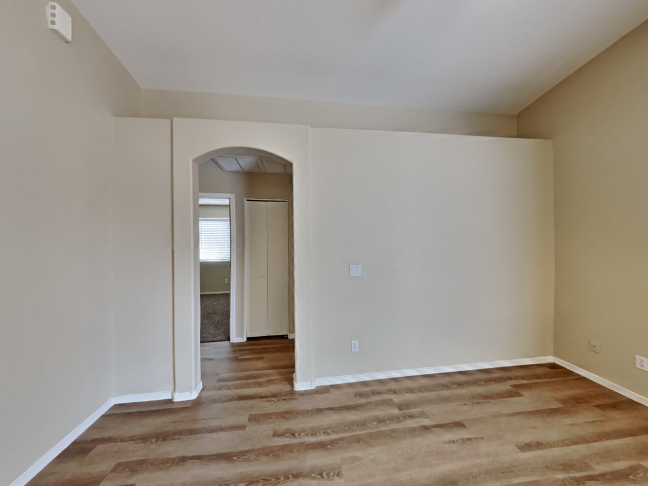 8182 N 88th Ln photo 5