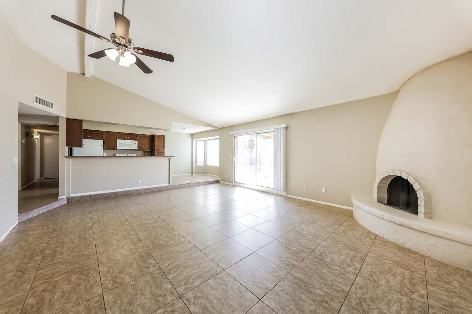 17402 N 34th Ln photo 5