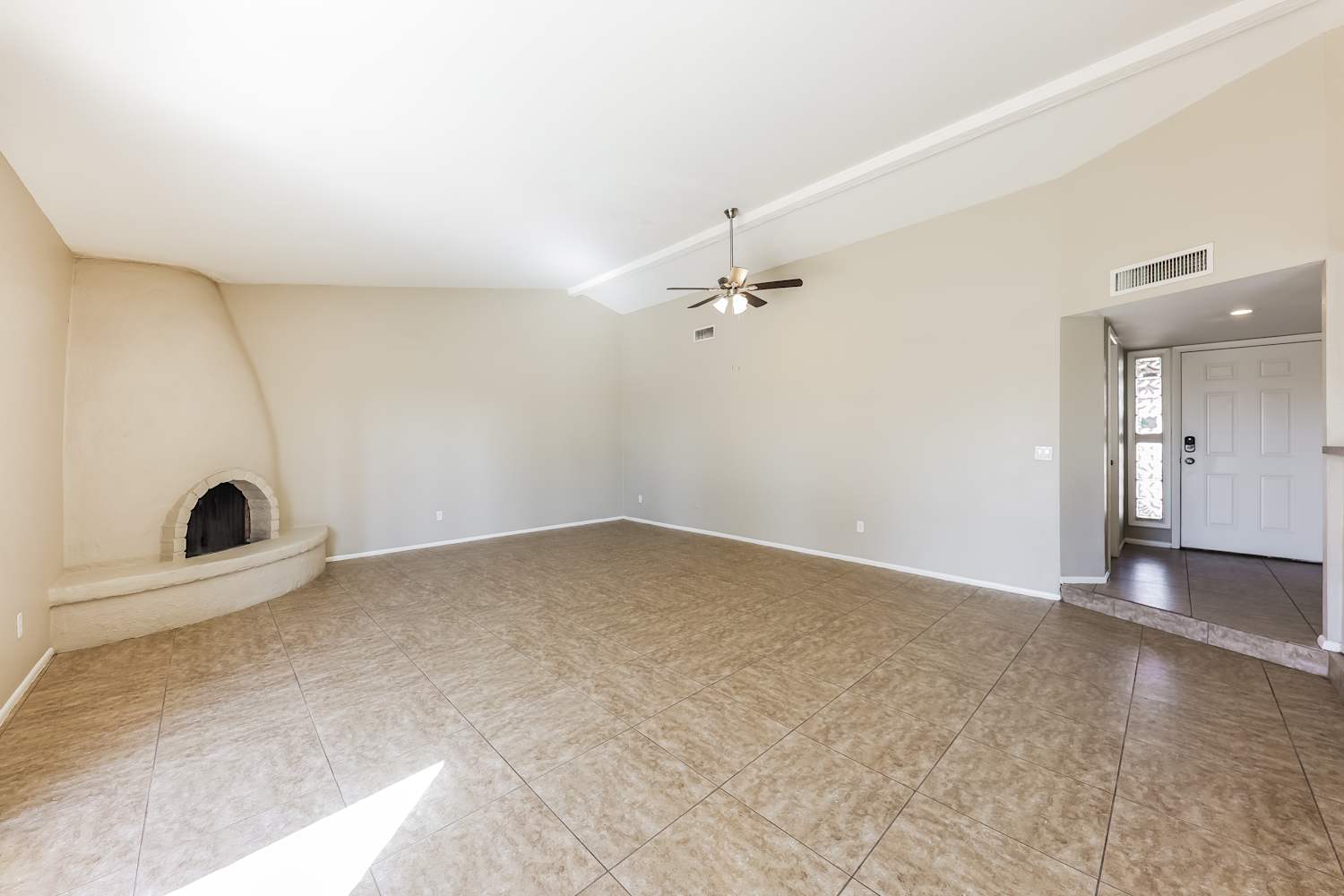 17402 N 34th Ln photo 3
