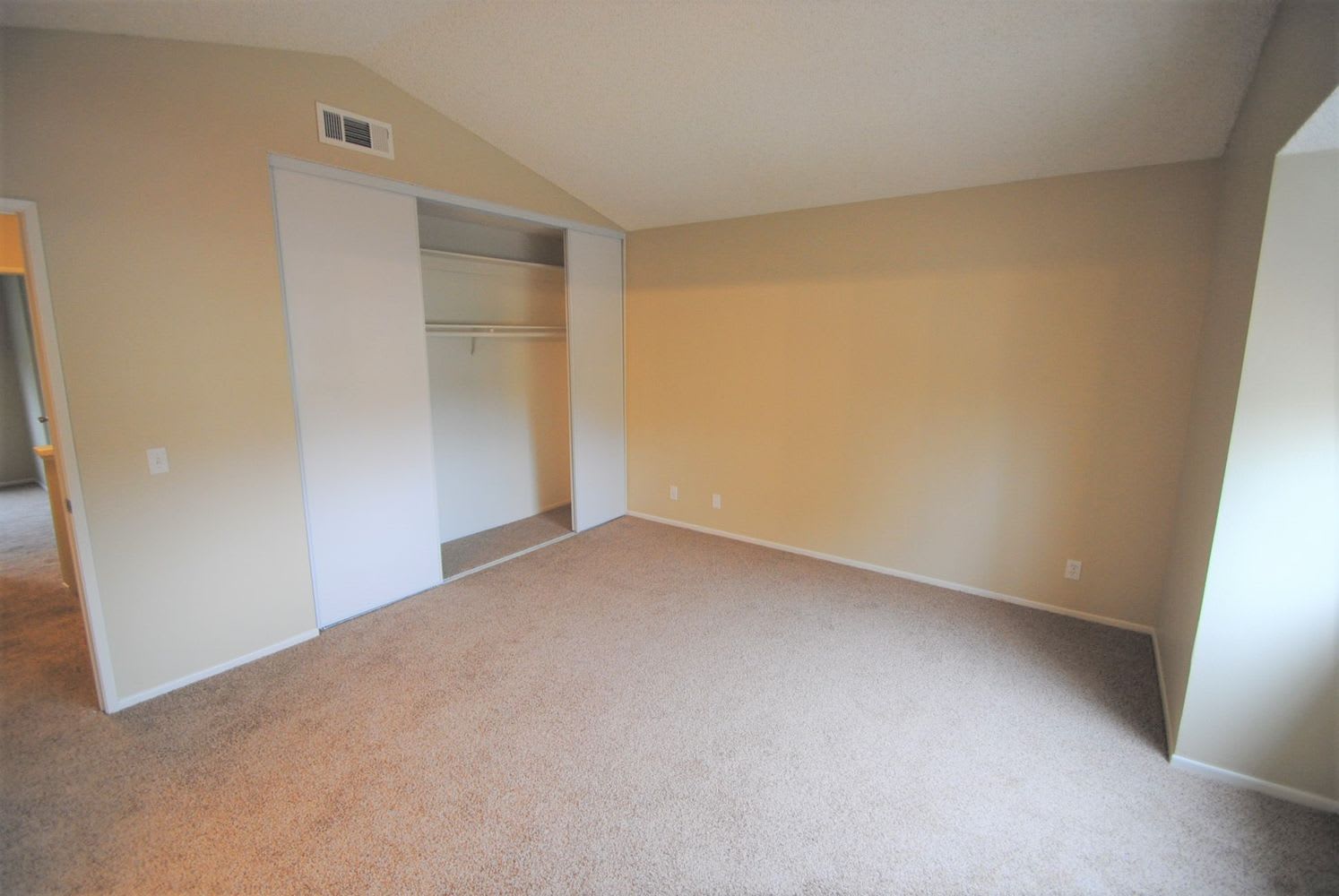 11903 Albion Way photo 5