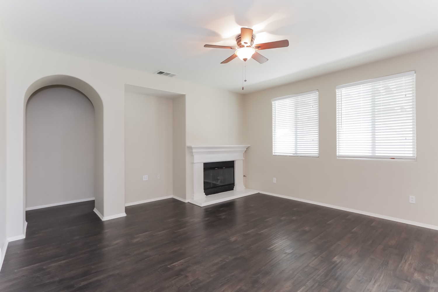 4808 W Avenue J4 photo 3