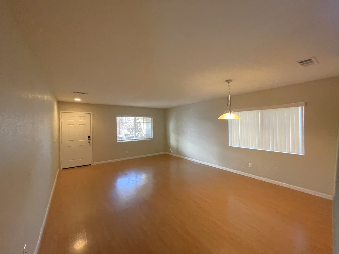 1529 Granville Way photo 2