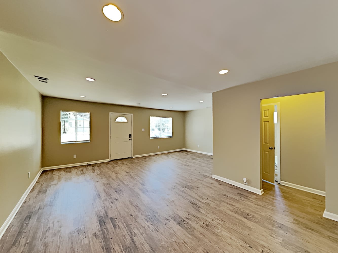 10027 Marcus Ave photo 3