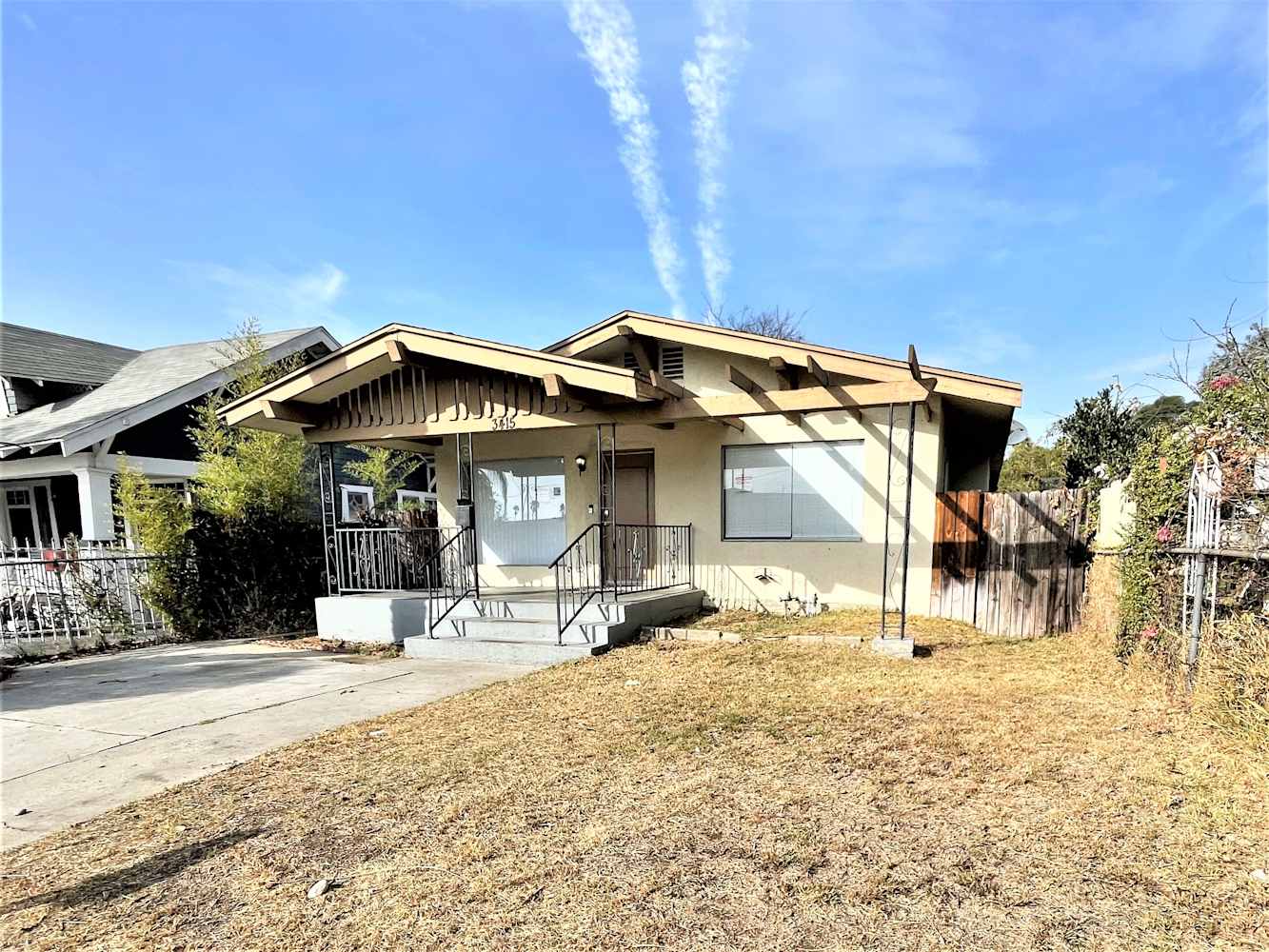 3415 Montclair St photo 2