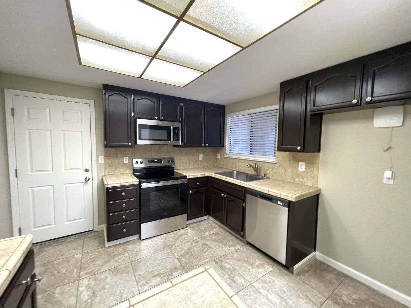 983 Daniel St photo 5