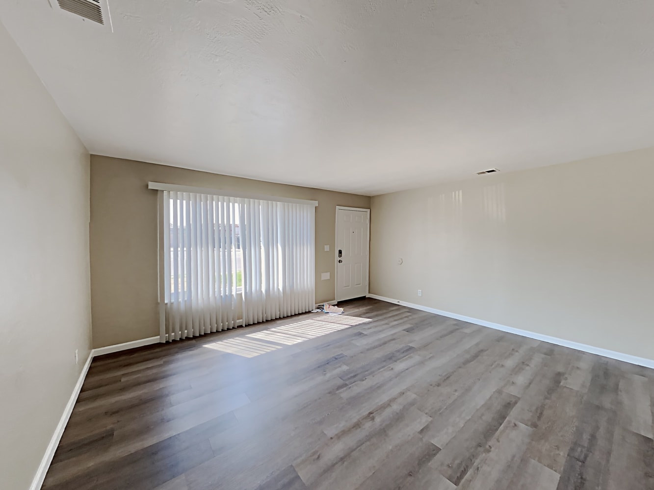 26 N Pacific Ave photo 3