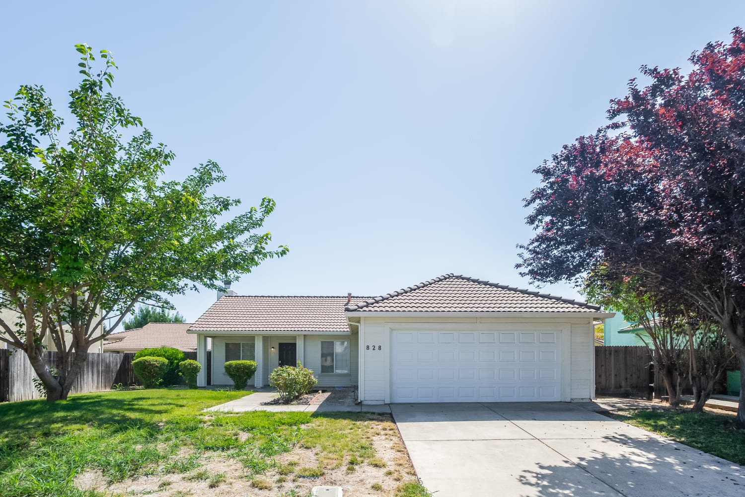 828 Inder Ln photo 2