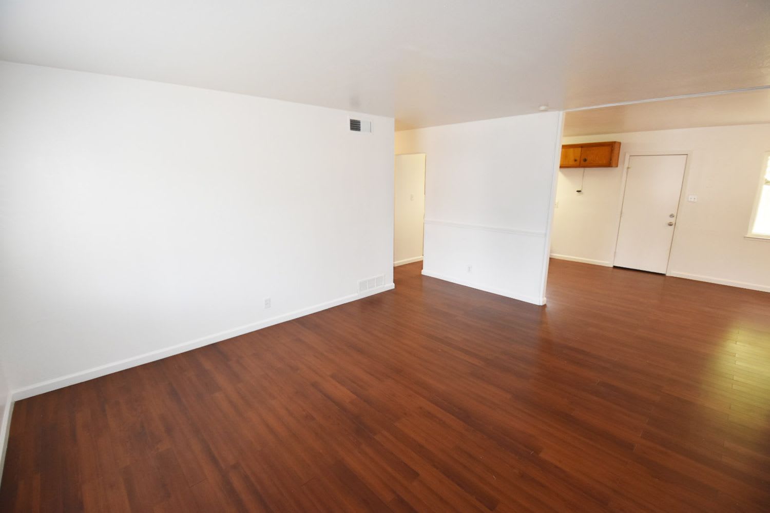 6813 Weddigen Way photo 2