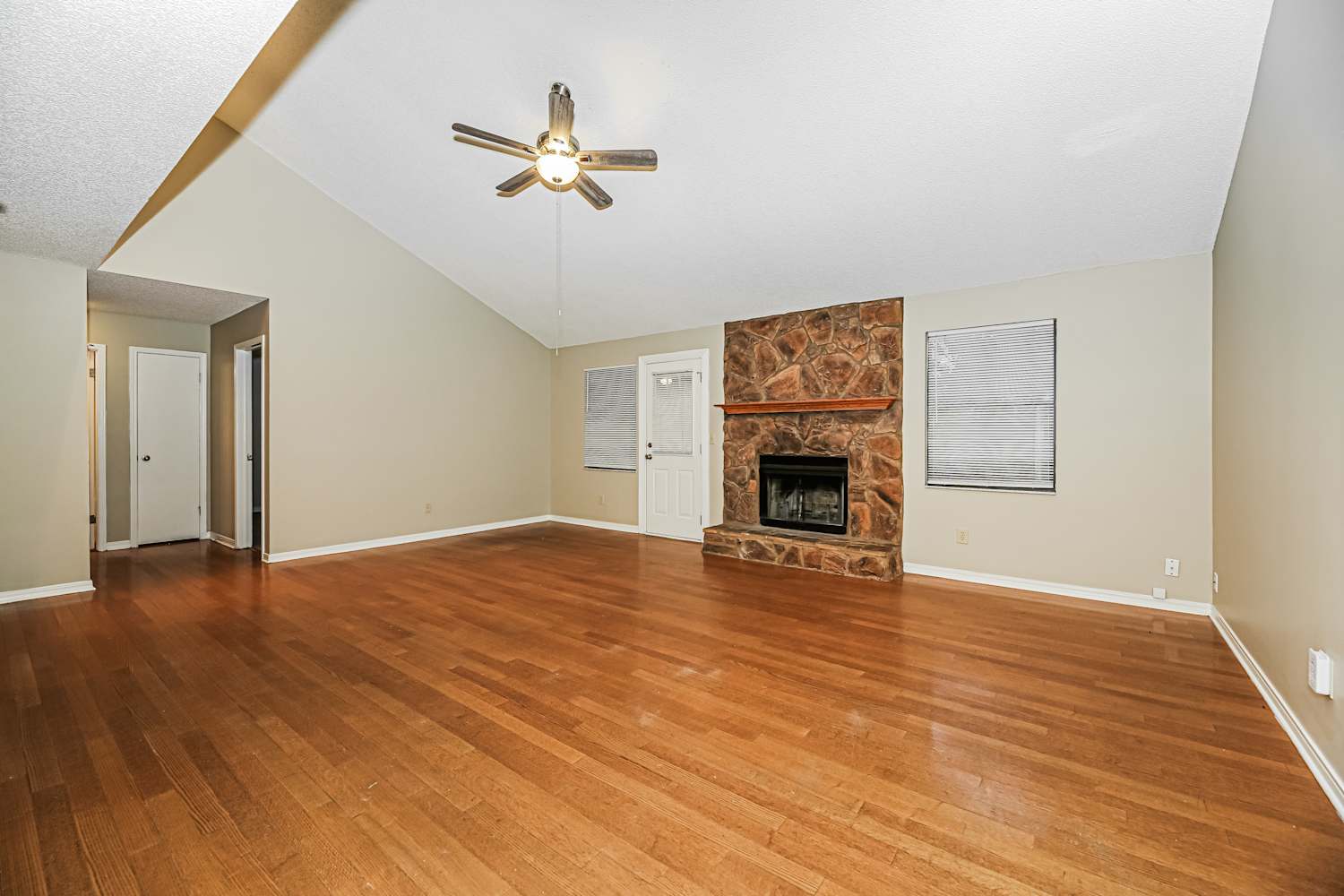 11310 Rustic Wheel Ct photo 3
