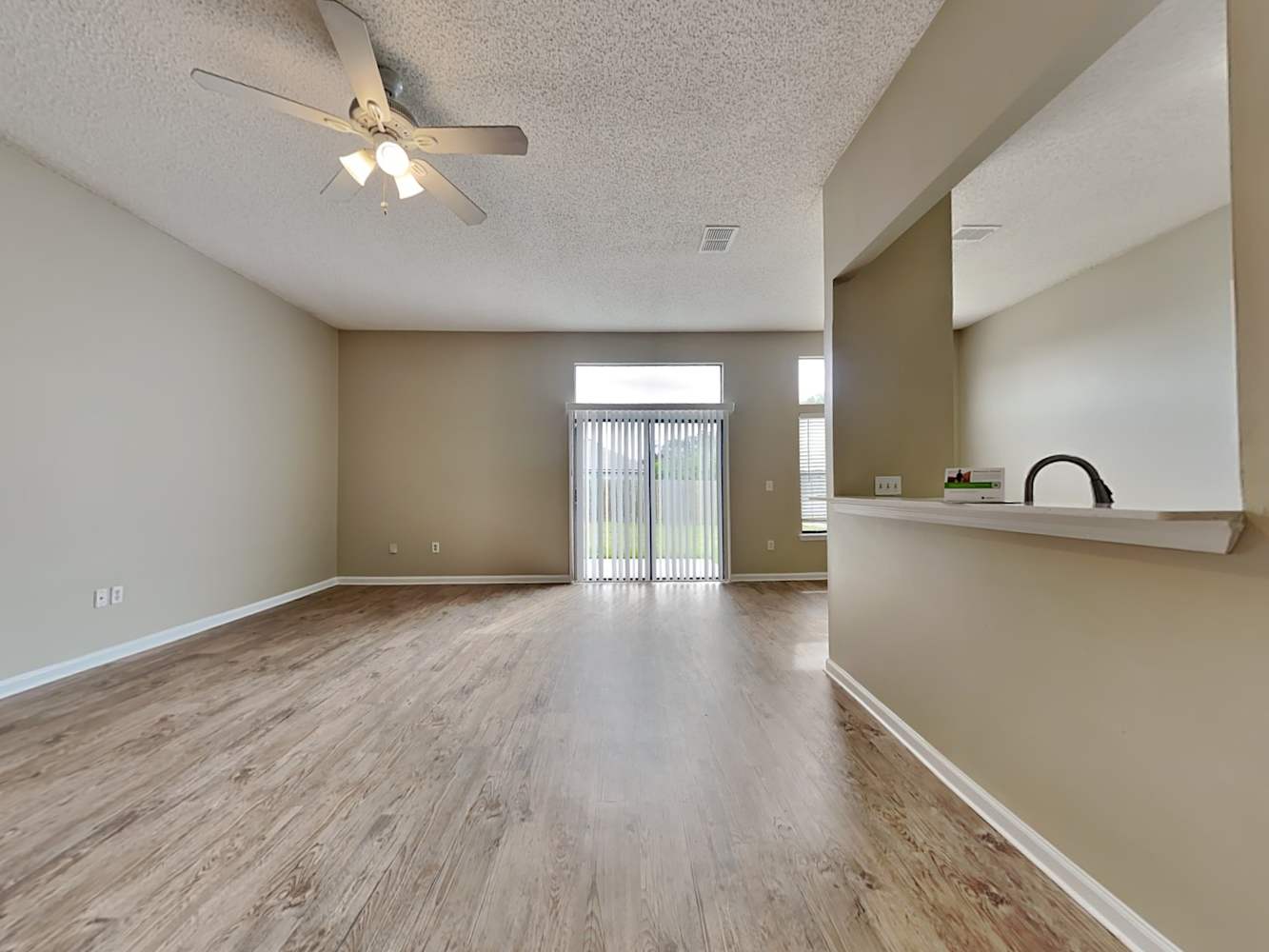 9564 Croxley Ct photo 4