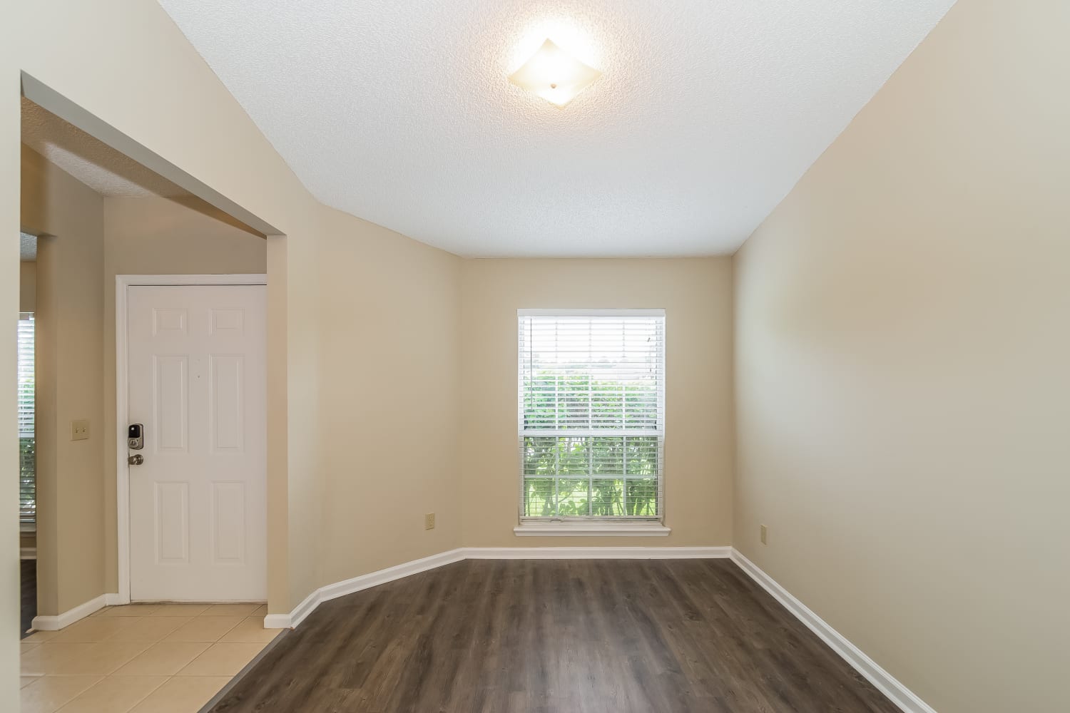 12963 Silver Springs Dr N photo 3