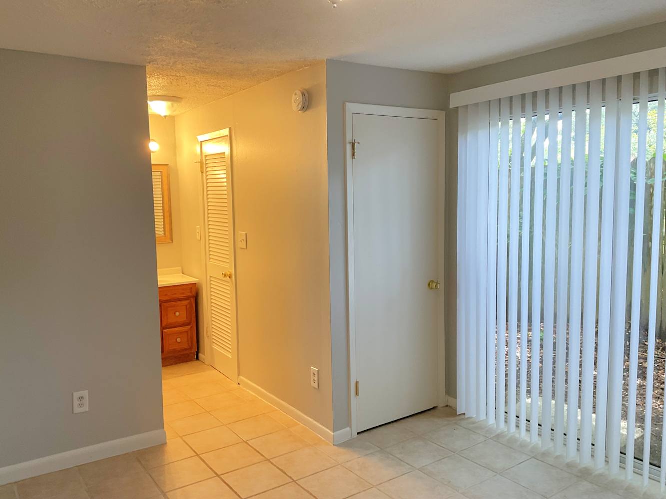 1627 Bentin Dr S photo 5