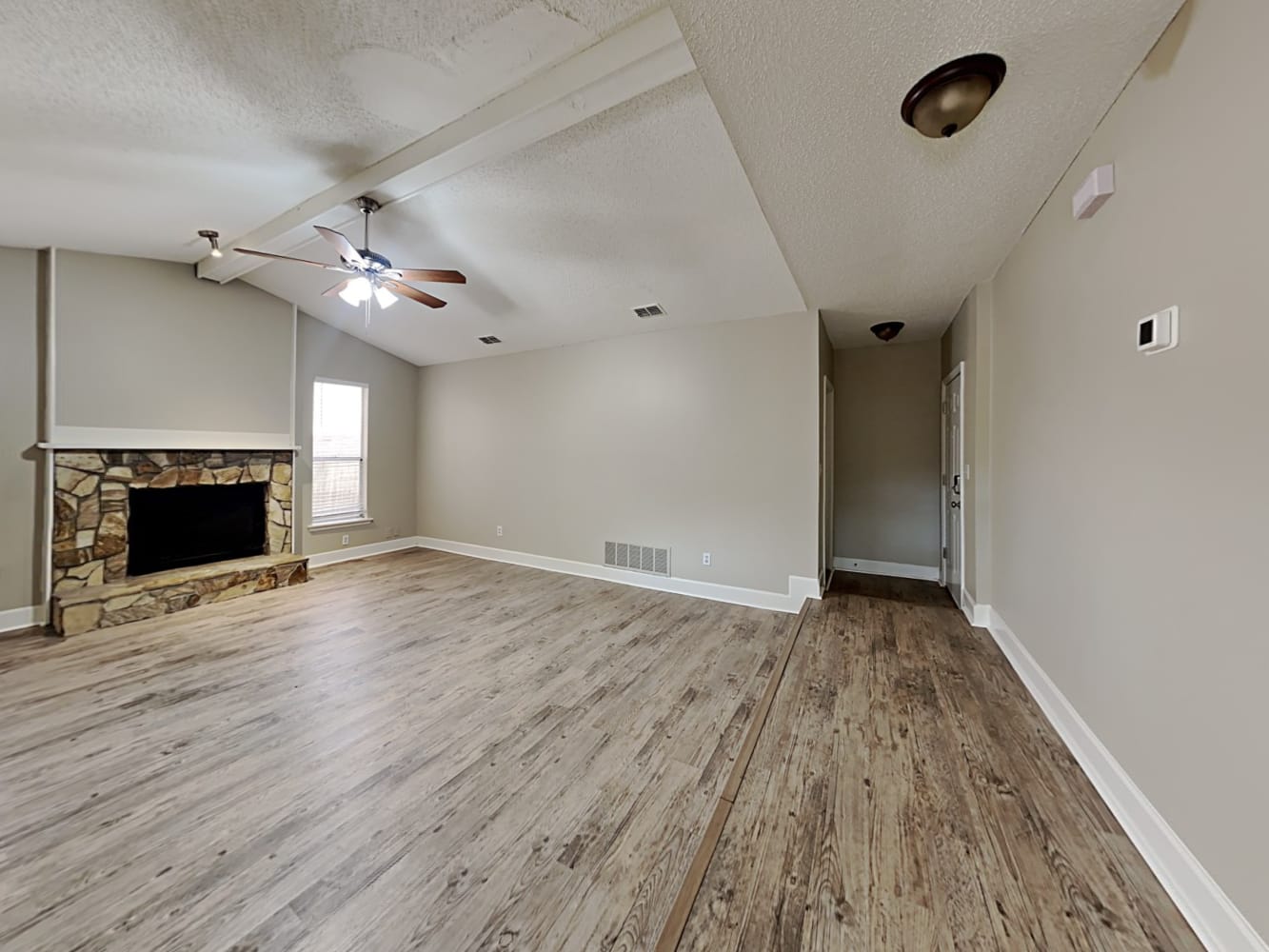 1062 Lana Ct photo 4