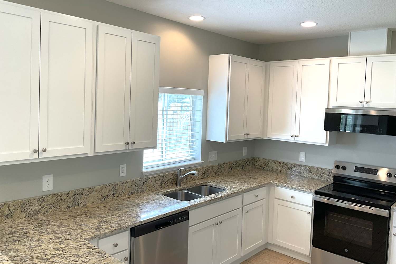 1729 Windover Pl photo 3