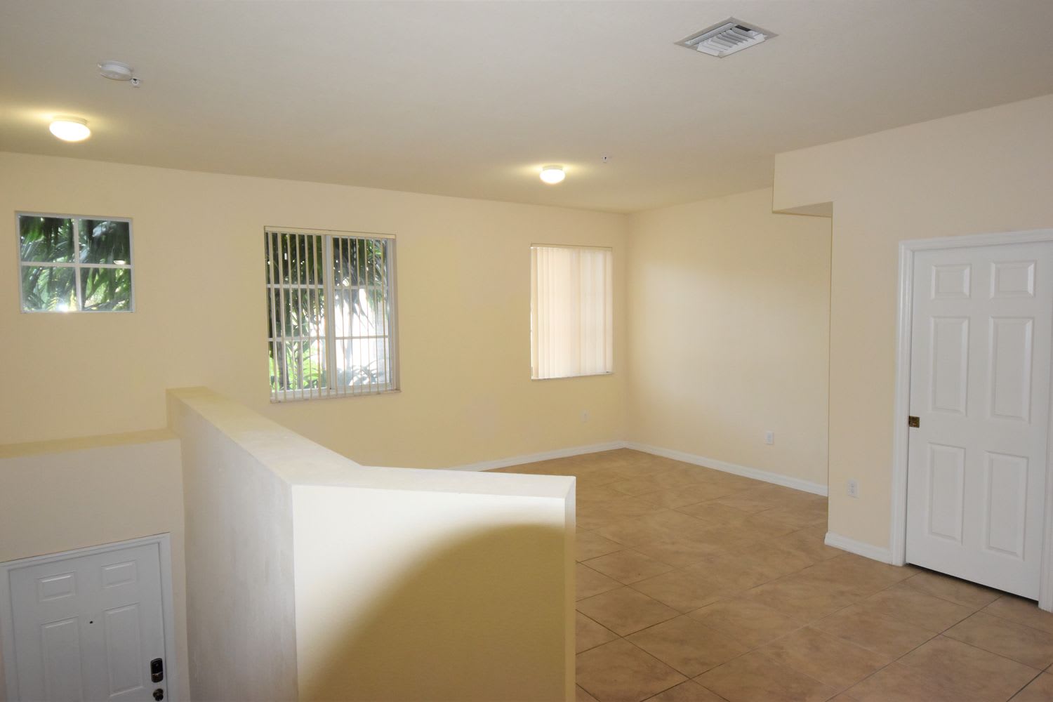 12430 SW 50th St photo 2
