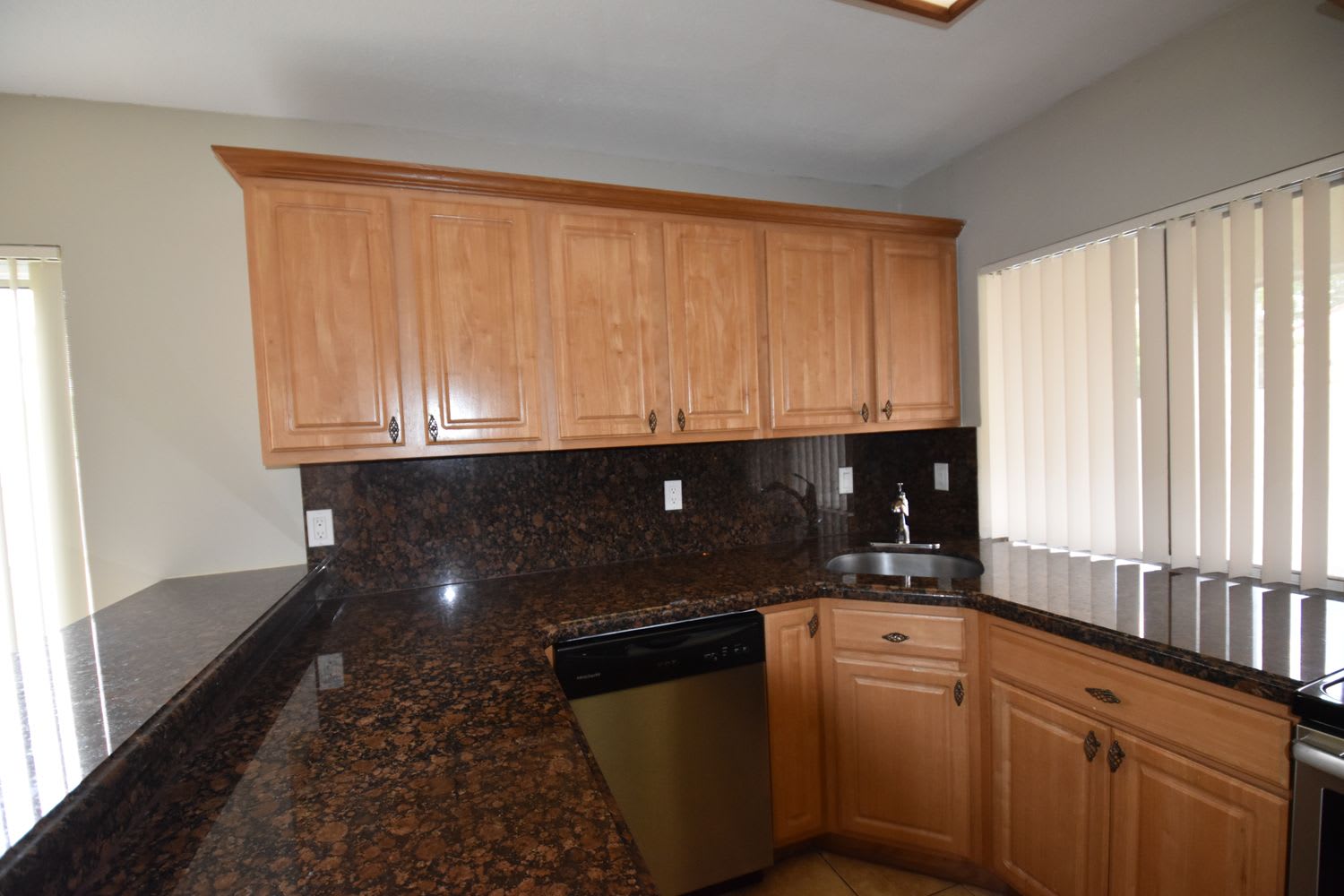 1282 Seagrape Cir photo 5