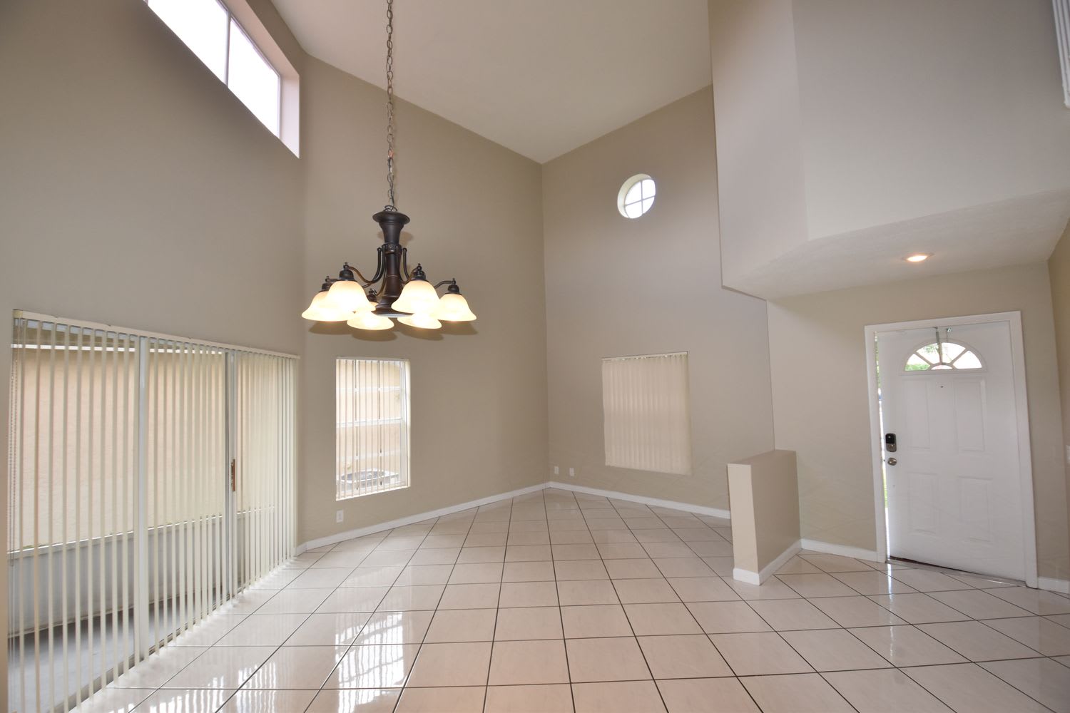 1282 Seagrape Cir photo 3