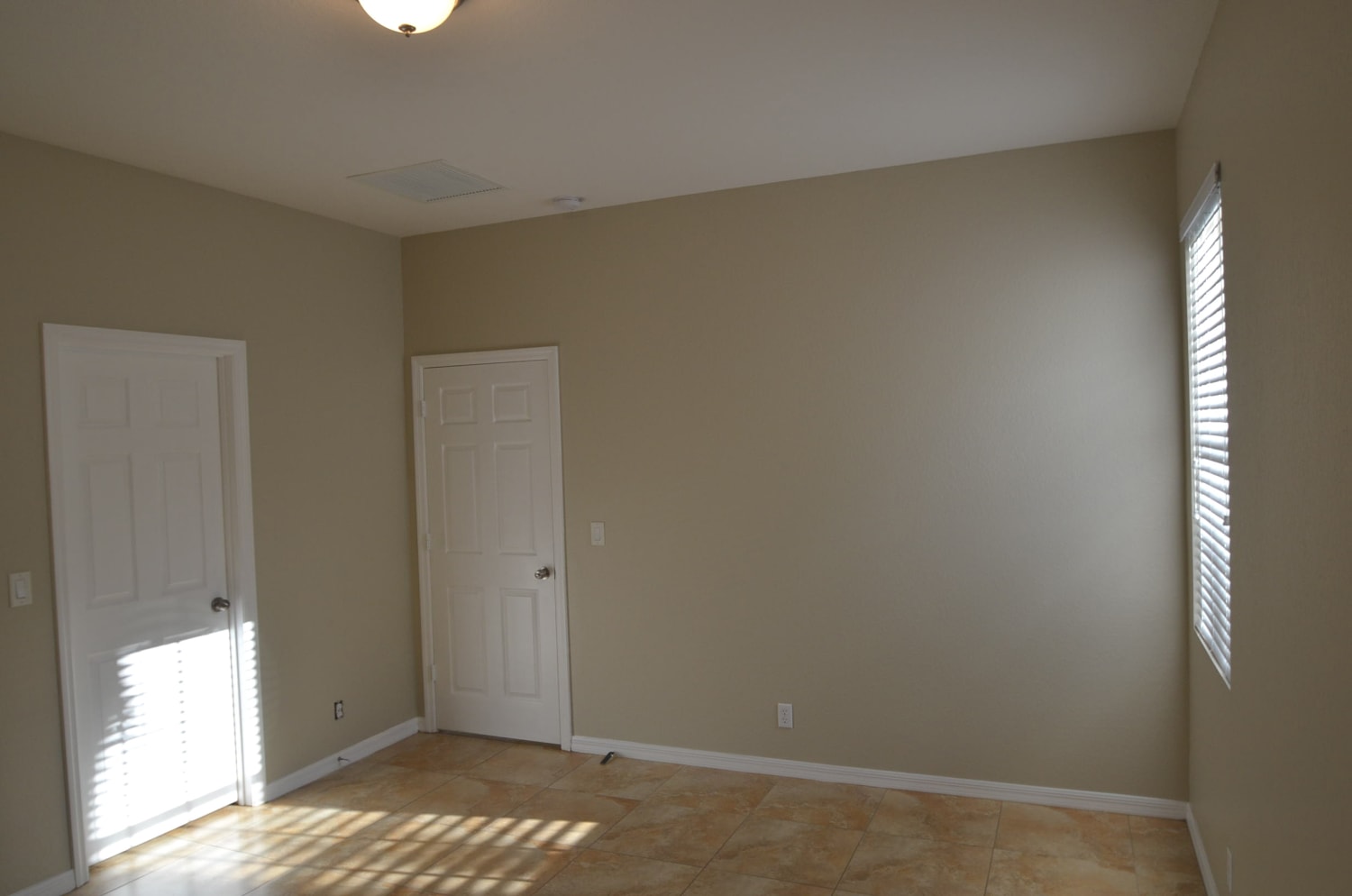 6833 Osage Cir photo 4